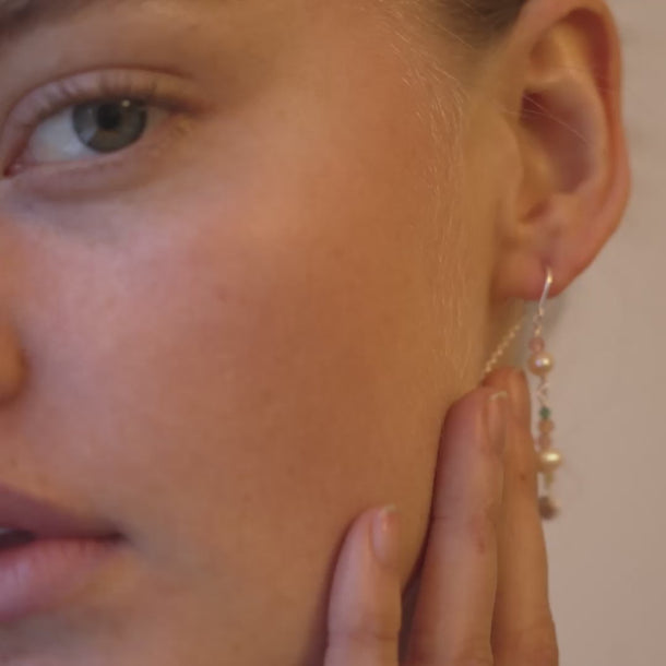 ENAMEL Copenhagen Earring, Sofia Earrings Light pink, khaki green, peach and pearl