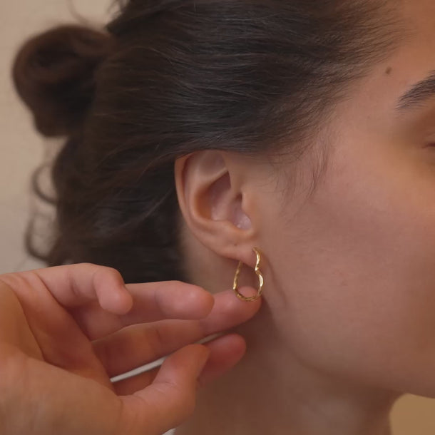 ENAMEL Copenhagen Hoops, Organic Heart Medium Earrings 925S/GP/M